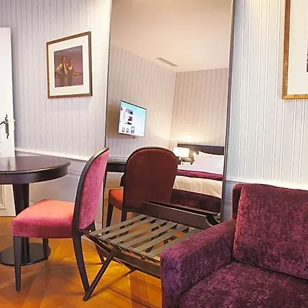 Logis Ettenheim 호텔 스트라스부르