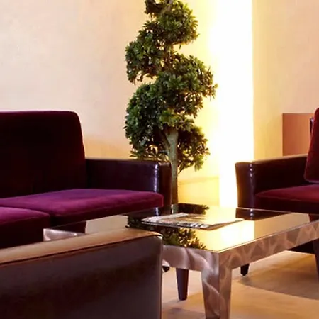 فندق Logis Ettenheim 4*